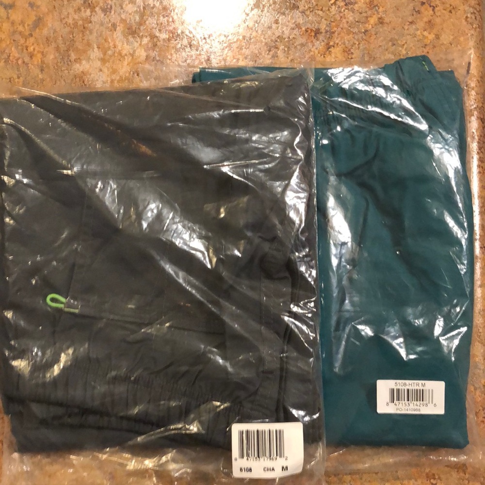 BNWT 2 Size M WonderWink Wonderflex scrub bottoms